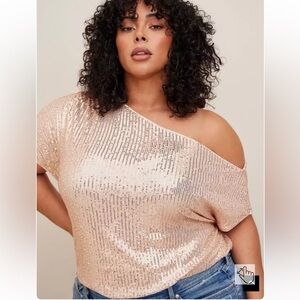 Torrid Sequin Off The Shoulder Top Size 4 NWT rose gold